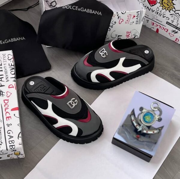 Dolce-Gabbana-Slides.jpg Dolce-Gabbana-Slides.jpg