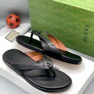 Gucci Men’s Horsebit Leather Slippers - Black