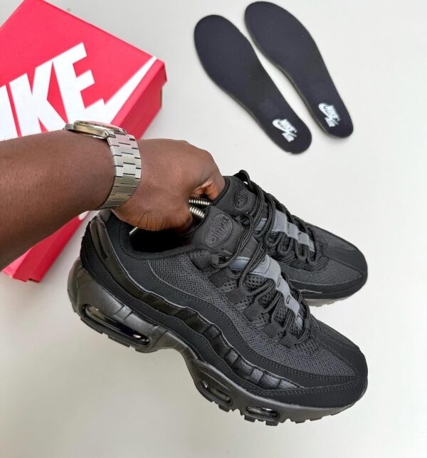 Nike Air Max 95 Essential