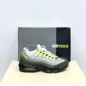 Buy trendy type Nike Air Max in Nigeria