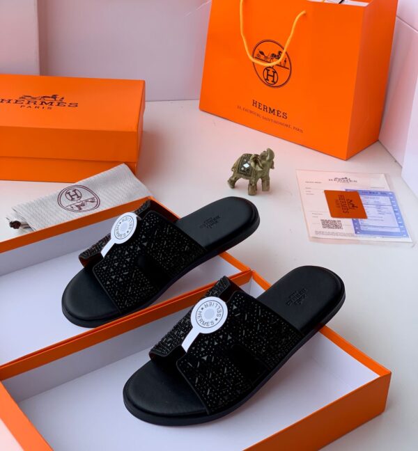 Hermès Slide | Iconic Luxury Sandals