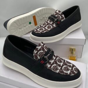 Loafers with Distinctive Buckle & Patterned Vamp