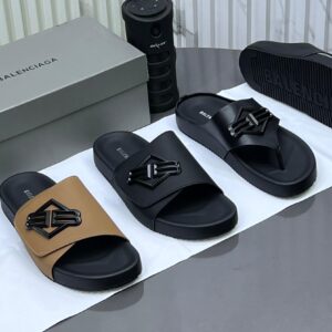 Balenciaga Slides | Effortless Luxury & Everyday Comfort