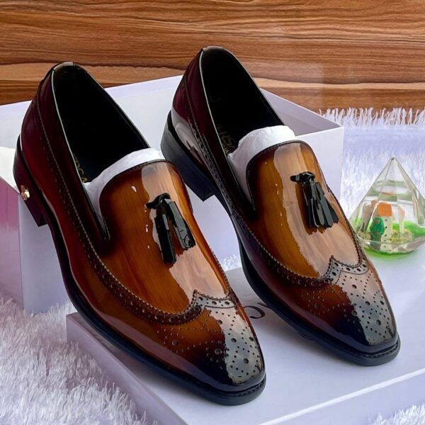 Brown Patent Leather Tassel Loafers with Brogue Detailing – Luxury Men’s Shoes