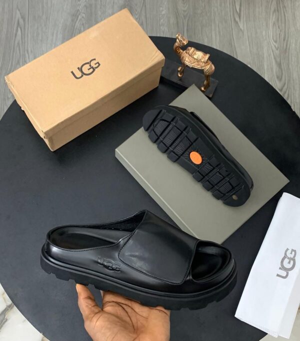 UGG Solano Black Nubuck Slide Sandals – Luxury Men’s Casual Footwear UGG Solano Black Nubuck Slide Sandals – Luxury Men’s Casual Footwear