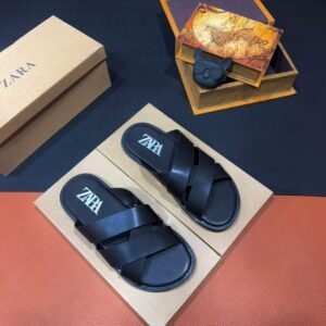 root High-quality white slide sandals with brown soles, displayed in an open shoe box with the brand name ZARA.